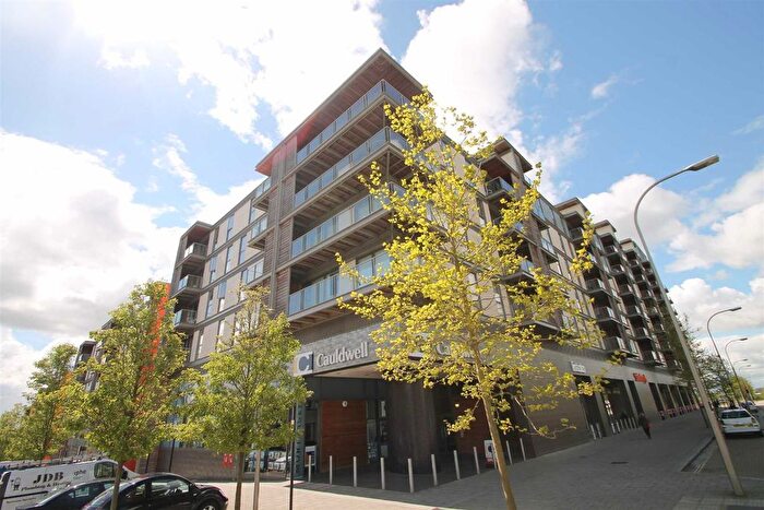 2 Bedroom Flat To Rent In Garnet House, Central Milton Keynes, MK9