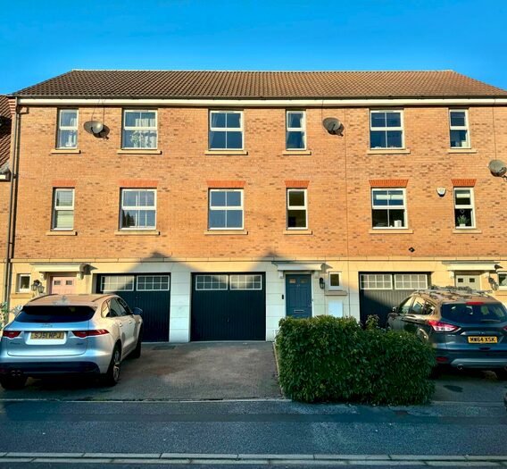 3 Bedroom Terraced House To Rent In Scotsman Drive, Doncaster, DN5