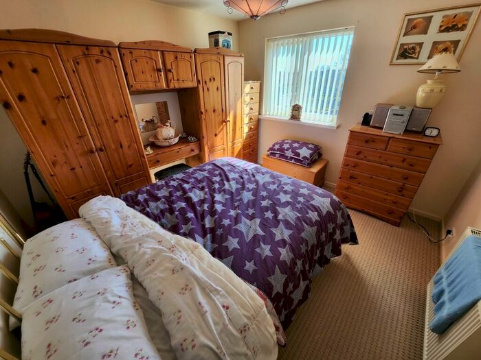 3 Bedroom Terraced House For Sale In Byland, Halifax, HX2