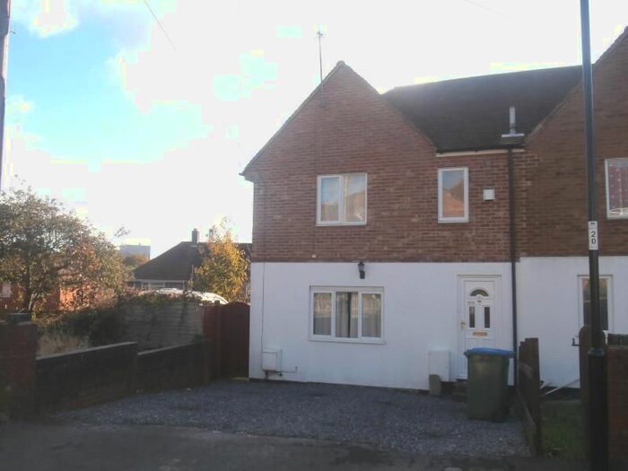 2 Bedroom Detached House To Rent In Outer Circle, Southampton, SO16