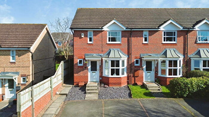 2 Bedroom End Of Terrace House For Sale In Discovery Close, Sleaford, NG34