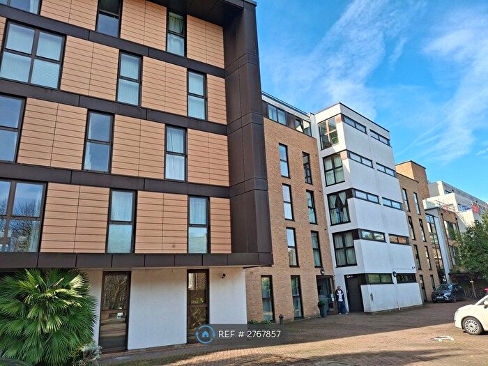 1 Bedroom Flat To Rent In Carter House, London, SW11