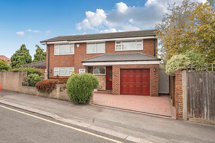 3 Bedroom Detached House For Sale In Manor Road, Cheam, Sutton, SM2