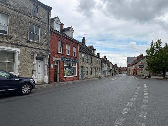 2 Bedroom Property To Rent In The Square, Mere, BA12