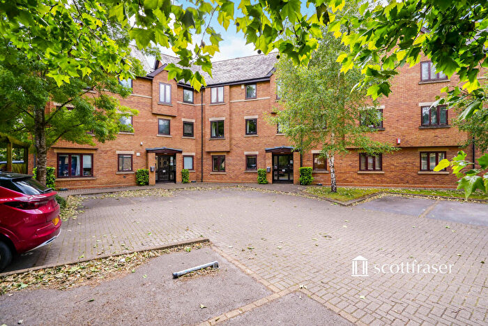 2 Bedroom Apartment To Rent In Swan Court, Paradise Street, OX1