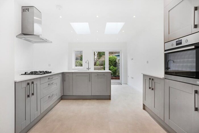 2 Bedroom Terraced House To Rent In Cline Rd, Guildford, GU1