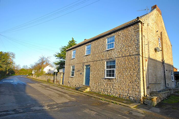 4 Bedroom Detached House For Sale In Hut Yard, Loversall, Doncaster, DN11