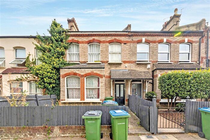 2 Bedroom Flat For Sale In Wrottesley Road, Woolwich, SE18