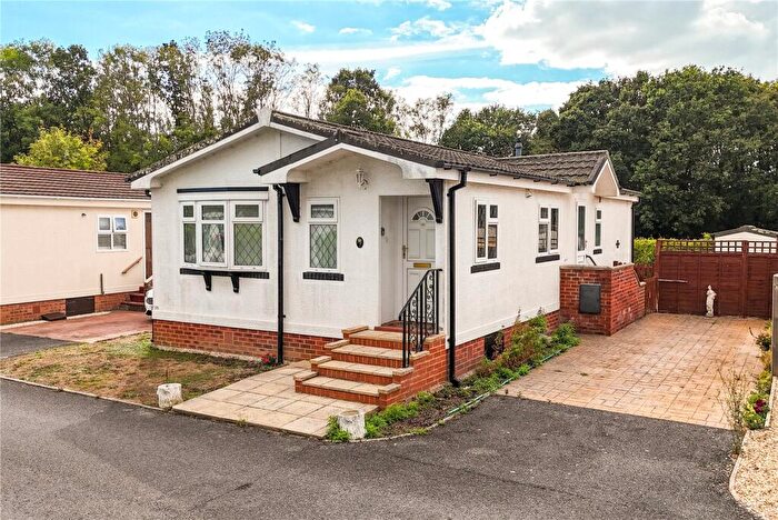2 Bedroom Park Home For Sale In Milford Road, Everton, Lymington, Hampshire, SO41