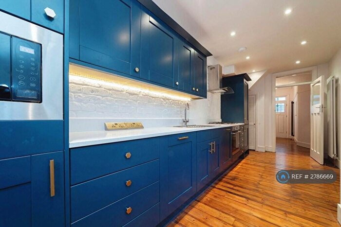 3 Bedroom Terraced House To Rent In Lansdowne Road, London, E4