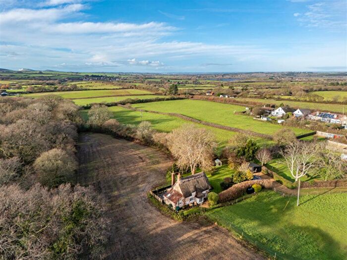 3 Bedroom Cottage For Sale In Five Houses Lane, Calbourne, PO30