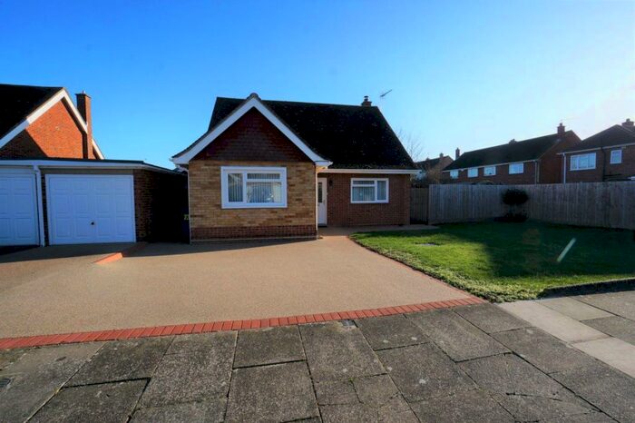 3 Bedroom Bungalow To Rent In Broke Hall, Ipswich, IP3