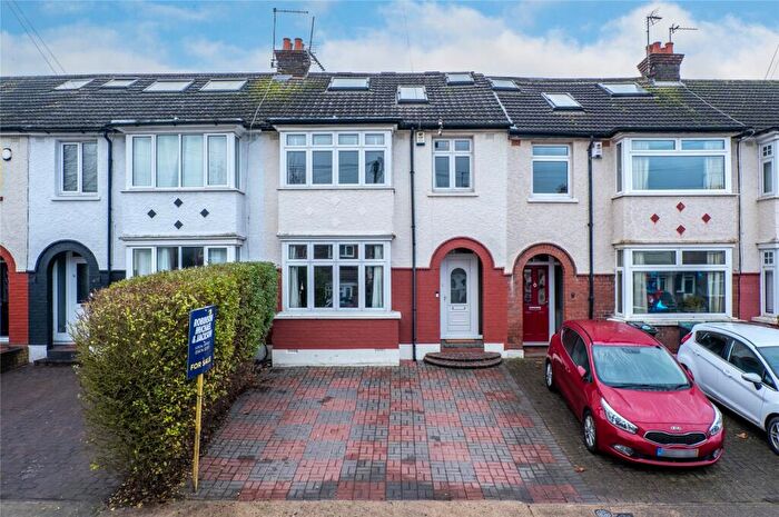 4 Bedroom Terraced House For Sale In Ferndale Road, Gravesend, Kent, DA12