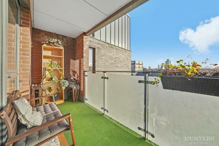 1 Bedroom Flat To Rent In Isobel Place, London N15