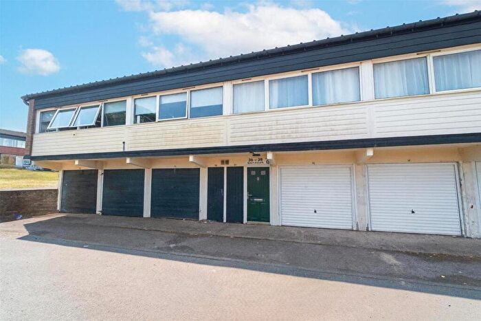 2 Bedroom Flat For Sale In Bicknell Croft, Druids Heath, B14