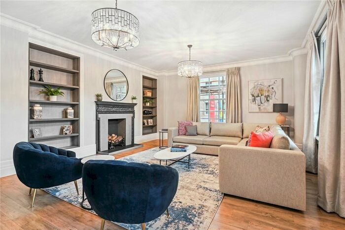 4 Bedroom Flat To Rent In Grosvenor Square, Mayfair, London, W1K