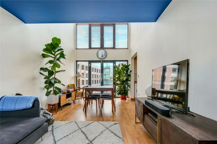 2 Bedroom Flat To Rent In Whitmore Road, London, N1