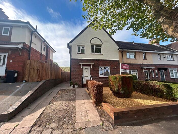 3 Bedroom End Of Terrace House For Sale In Holly Road, Dudley, DY1