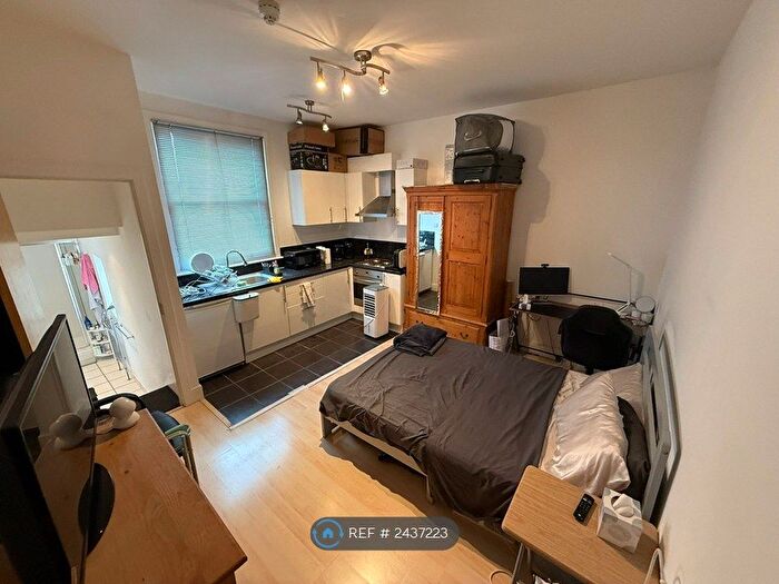 Studio To Rent In Lady Margaret Road, London, N19