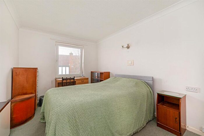 1 Bedroom Flat For Sale In Homecherry House, High Road, Loughton, IG10