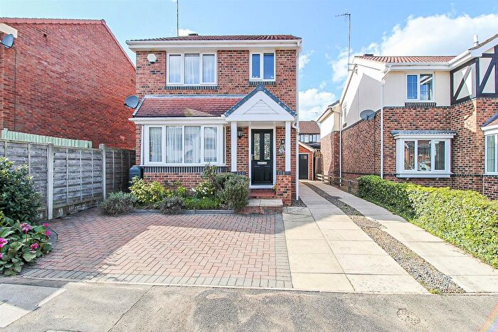 3 Bedroom Detached House For Sale In Beckett Close, Horbury, Wakefield, WF4