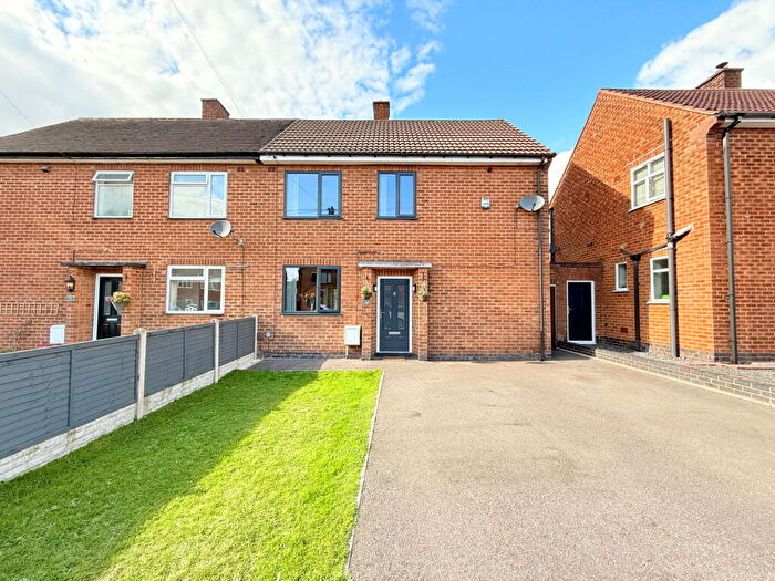 3 Bedroom Semi-Detached House For Sale In Arbury Hall Road, Shirley, B90