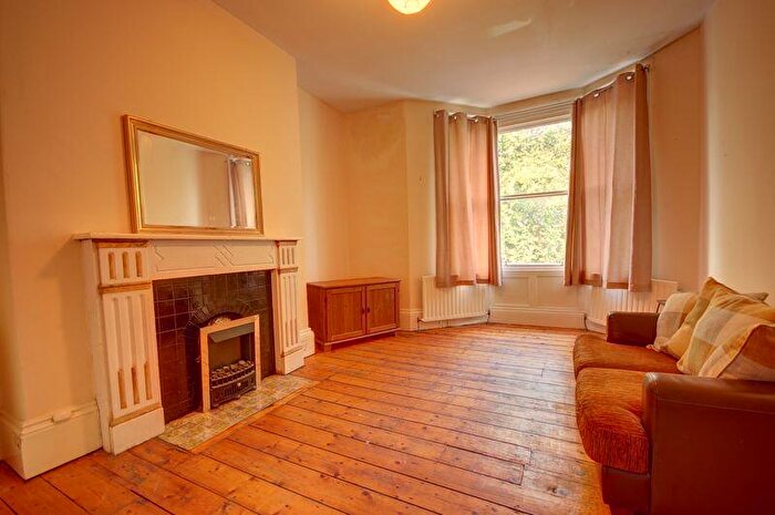 2 Bedroom Flat To Rent In St. Georges Terrace, Newcastle Upon Tyne, NE2