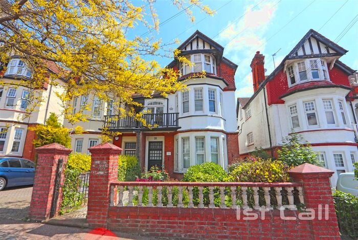 1 Bedroom Flat To Rent In Palmerston Road, Westcliff On Sea, SS0