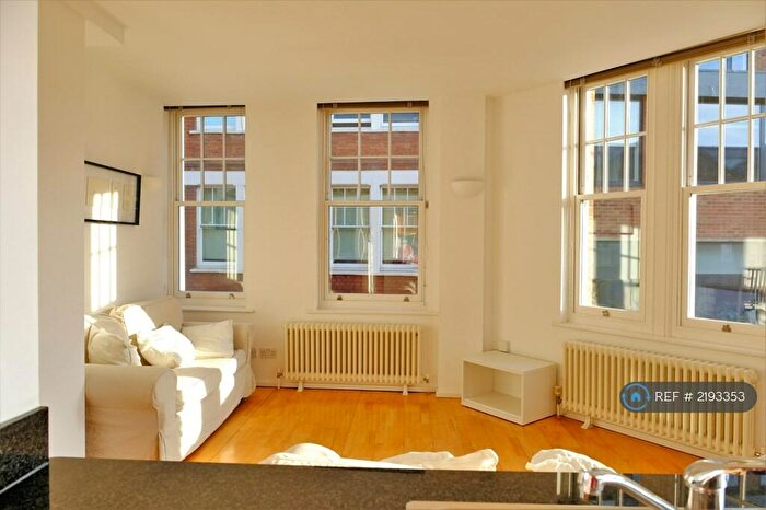 1 Bedroom Flat To Rent In Goswell Road, London, EC1V