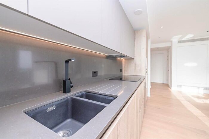 2 Bedroom Apartment To Rent In Jasper Walk, Hackney, London, N1