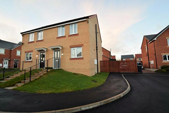 3 Bedroom Semi-Detached House To Rent In Viscount Close, Catchgate, Stanley, DH9