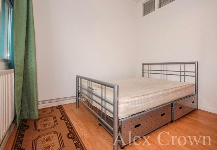 2 Bedroom Flat To Rent In Blackstock Road, Finsbury Park, N4