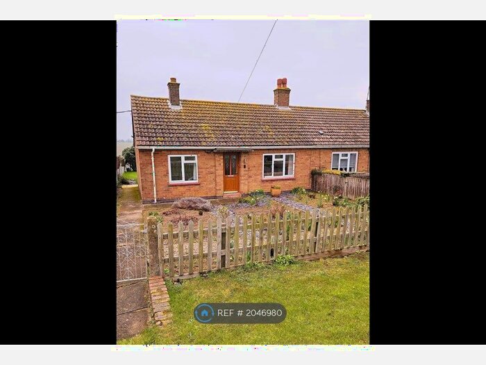 2 Bedroom Bungalow To Rent In Litchborough Road, Farthingstone, Towcester, NN12