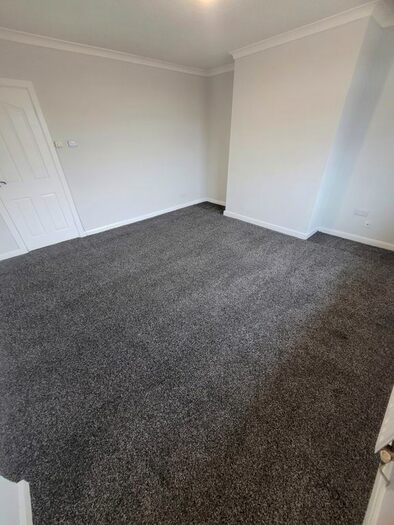 3 Bedroom Semi-Detached House To Rent In Lilac Road, Ferryhill, DL17