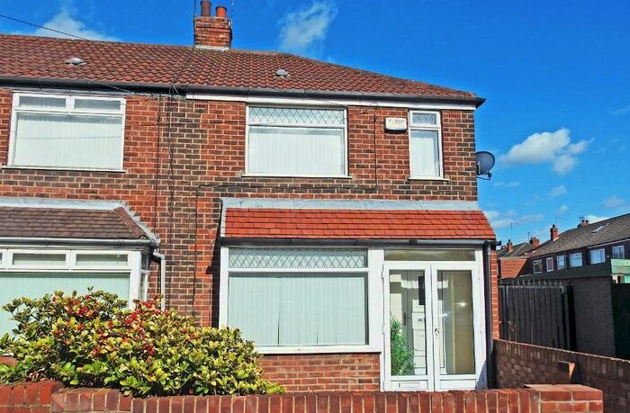 2 Bedroom End Of Terrace House To Rent In Bedale Avenue, Southcoates Lane, HU9