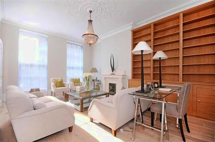 4 Bedroom Semi-Detached House To Rent In Park Street, London, W1K