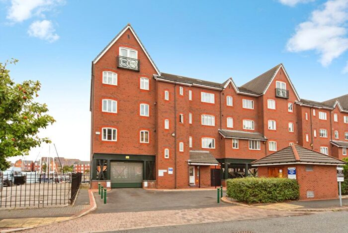 3 Bedroom Flat For Sale In South Ferry Quay, Liverpool, Merseyside, L3