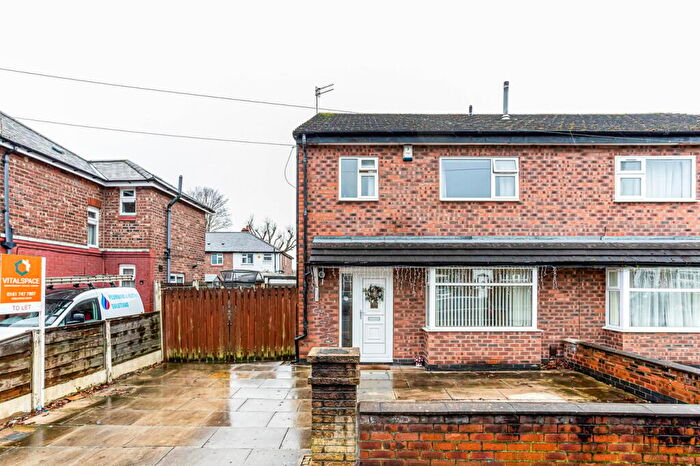 3 Bedroom Semi-Detached House To Rent In Barton Road, Stretford, Manchester, M32