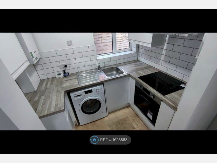 1 Bedroom Flat To Rent In Cromwell Road, Camberley, GU15