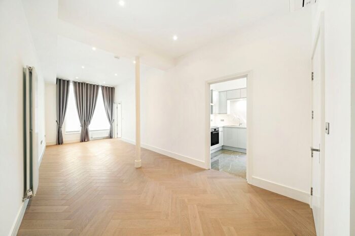 1 Bedroom Terraced House To Rent In Garway Road, London, W2