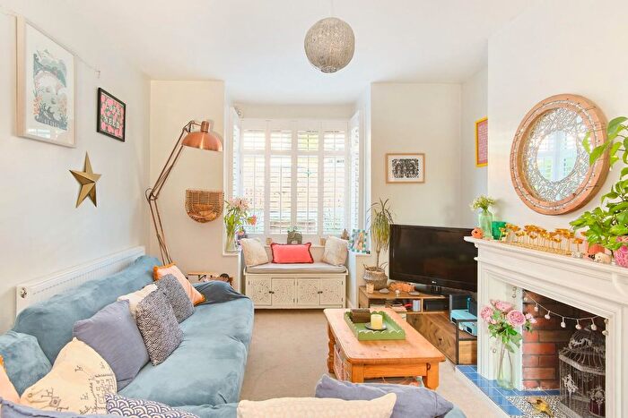 3 Bedroom Terraced House For Sale In Brendon Road, Bedminster, BS3