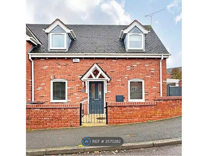 2 Bedroom Semi-Detached House To Rent In Balsall Common, West Midlands, CV7