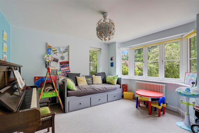 5 Bedroom Detached House For Sale In Orchard Court, Oxton, Southwell, Nottinghamshire, NG25