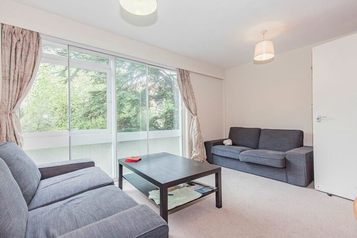 2 Bedroom Flat To Rent In Butler Close, Oxford, OX2