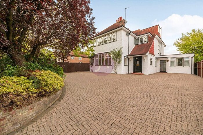 6 Bedroom Detached House To Rent In The Avenue, Hatch End, Pinner, HA5