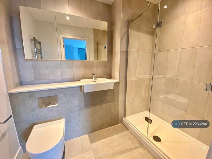 2 Bedroom Flat To Rent In Dantzic Street, Manchester, M4