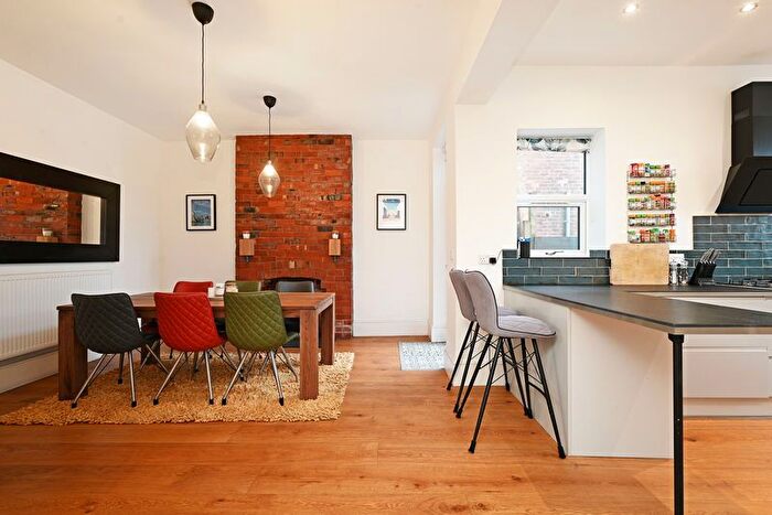 4 Bedroom Terraced House For Sale In Hunter House Road, Hunters Bar, Sheffield, S11