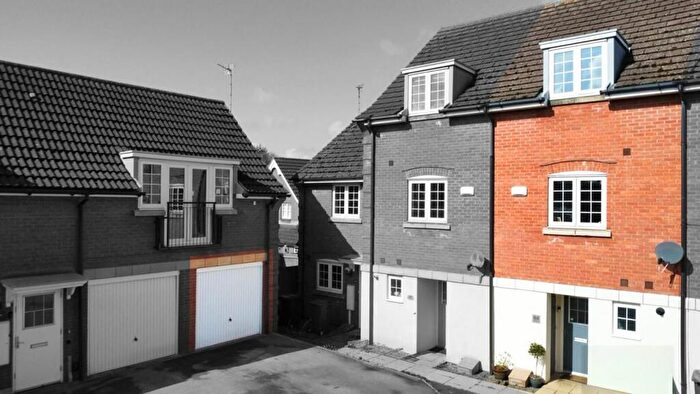 3 Bedroom Terraced House For Sale In Threadcutters Way, Shepshed, Loughborough, LE12