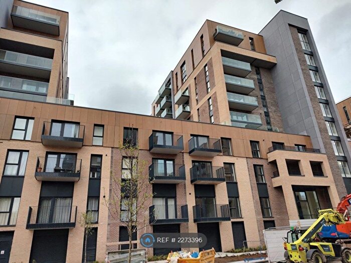 2 Bedroom Flat To Rent In Godfrey House, Harlow, CM20