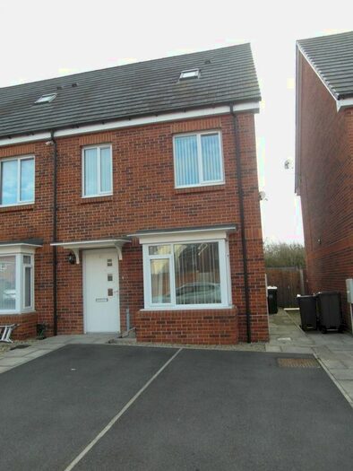 3 Bedroom Semi-Detached House To Rent In Sorrel Close, Darlington, DL1